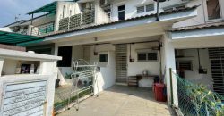 TOWNHOUSE Town Villa Taman Tasik Puchong 7, Puchong – FOR SALE!