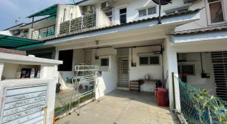 TOWNHOUSE Town Villa Taman Tasik Puchong 7, Puchong – FOR SALE!